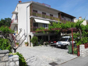 Apartment in Crikvenica 13737